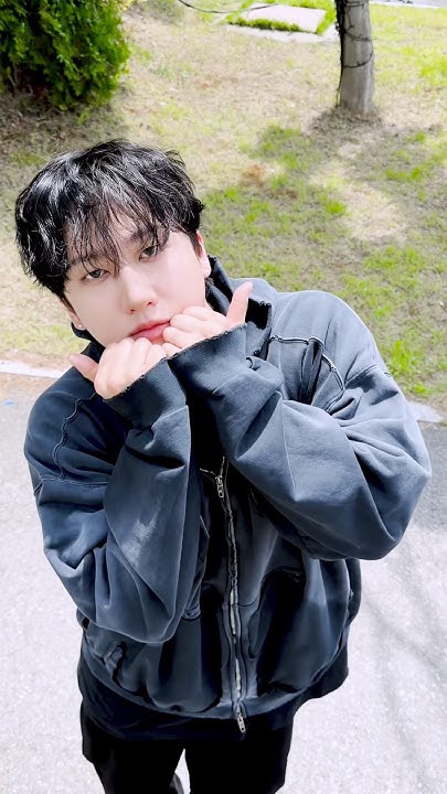 Today's most popular wallpaper in the Stray Kids community