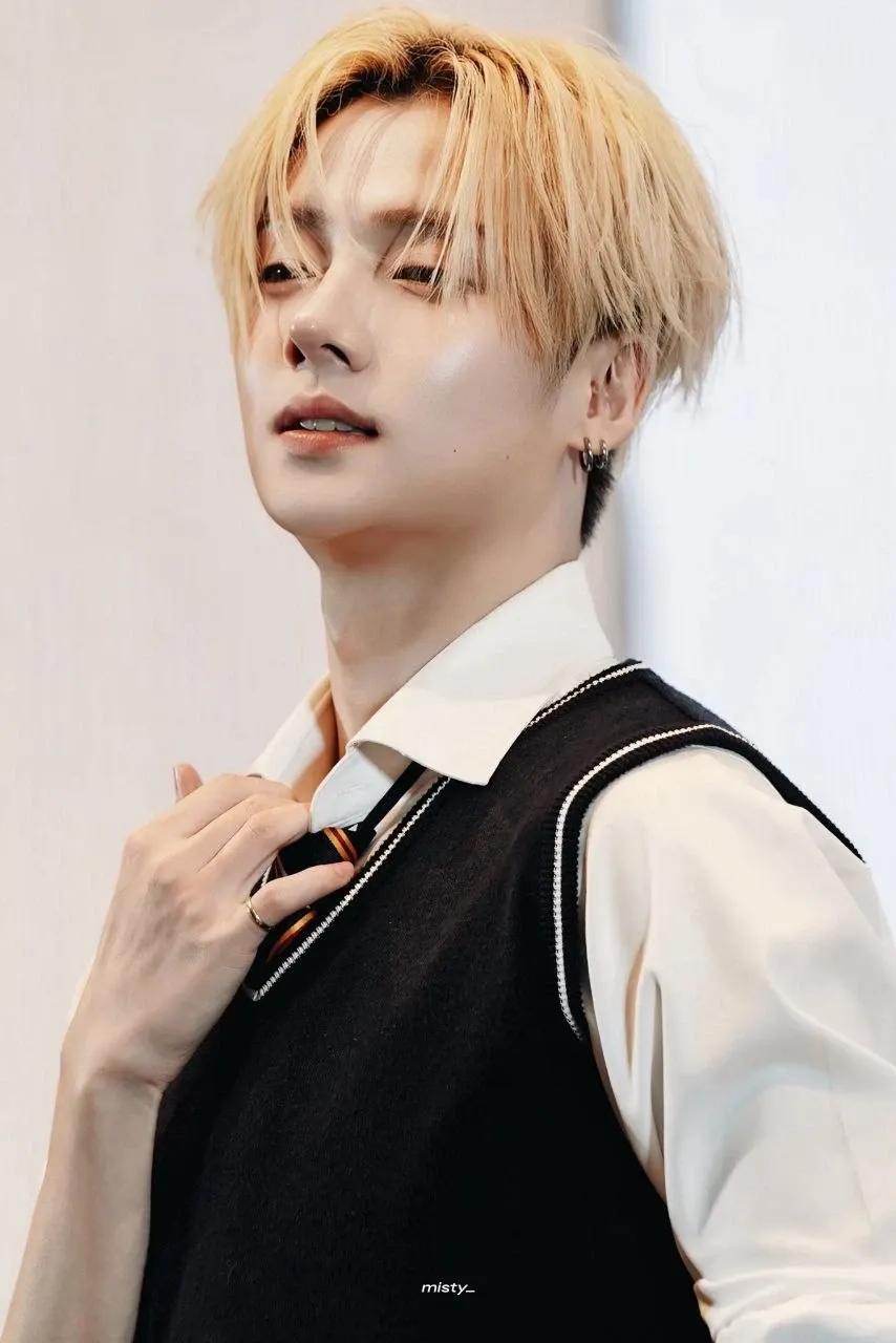 A moment captured by Lee Sangwon (ALPHA DRIVE ONE)'s fan