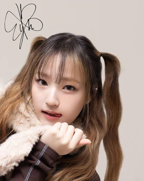 A moment captured by Yunha (UNIS)'s fan