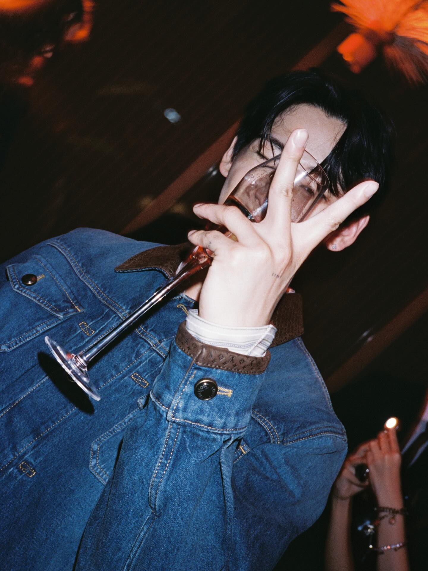 Behind-the-scenes cut of Bambam (GOT7)