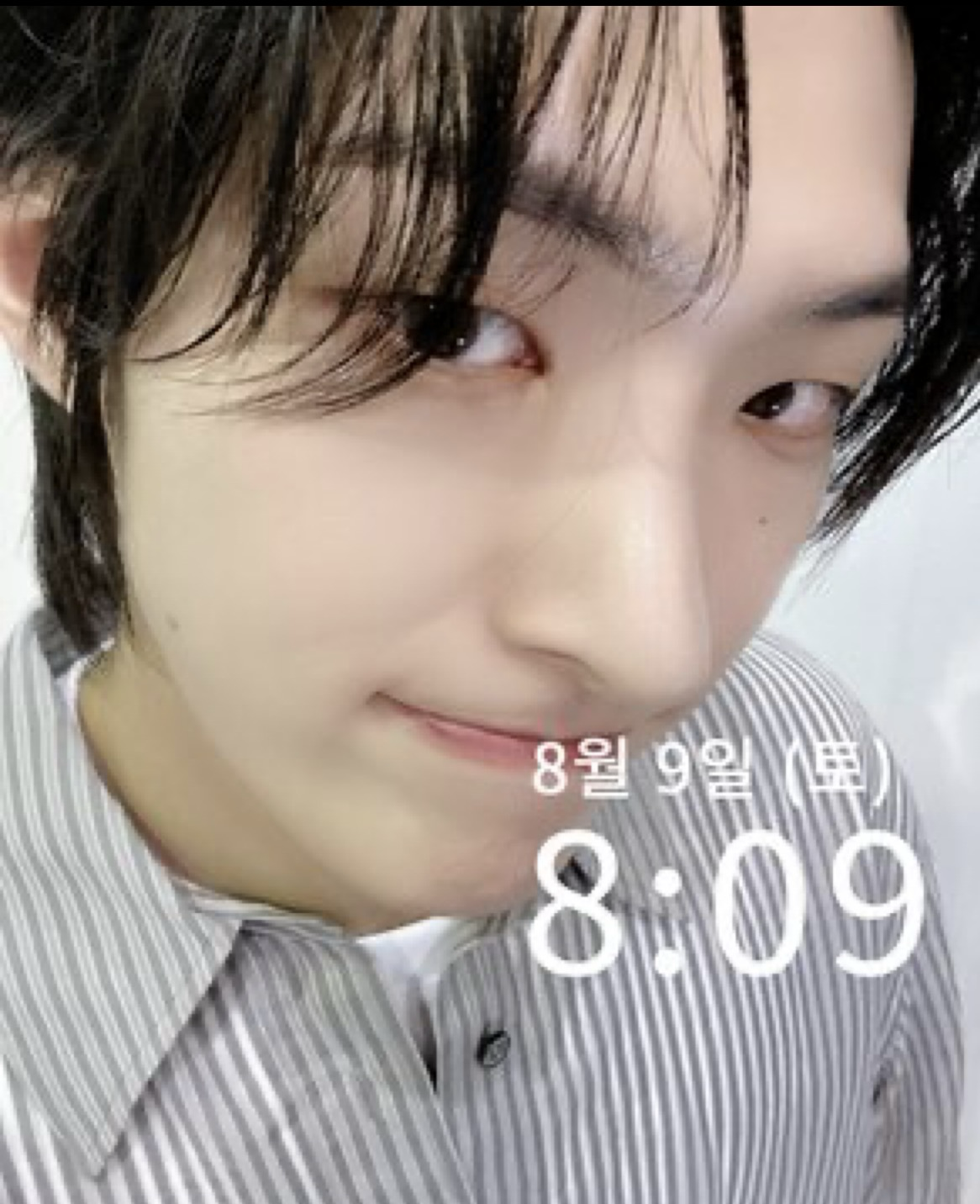 Recent activity shot of Mingi (ATEEZ)