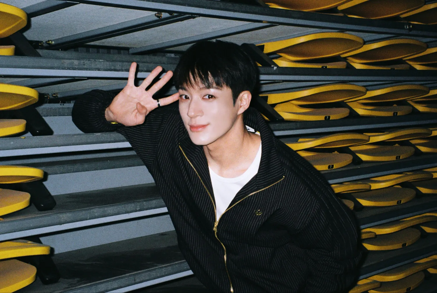 Behind-the-scenes cut of Jeno (NCT DREAM)