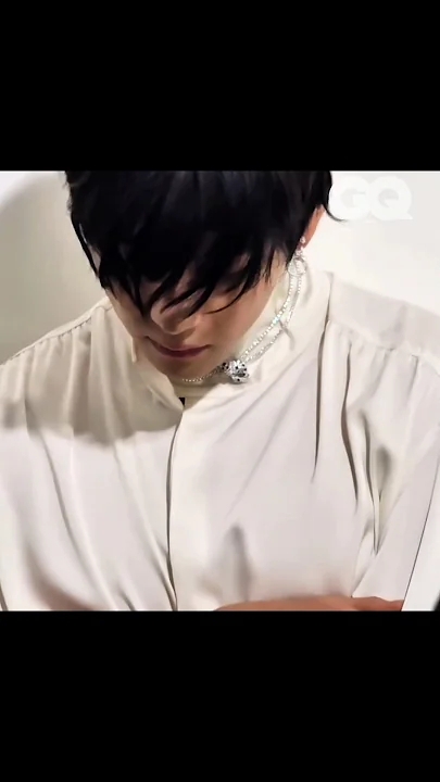 Fan-made special wallpaper for V (BTS)