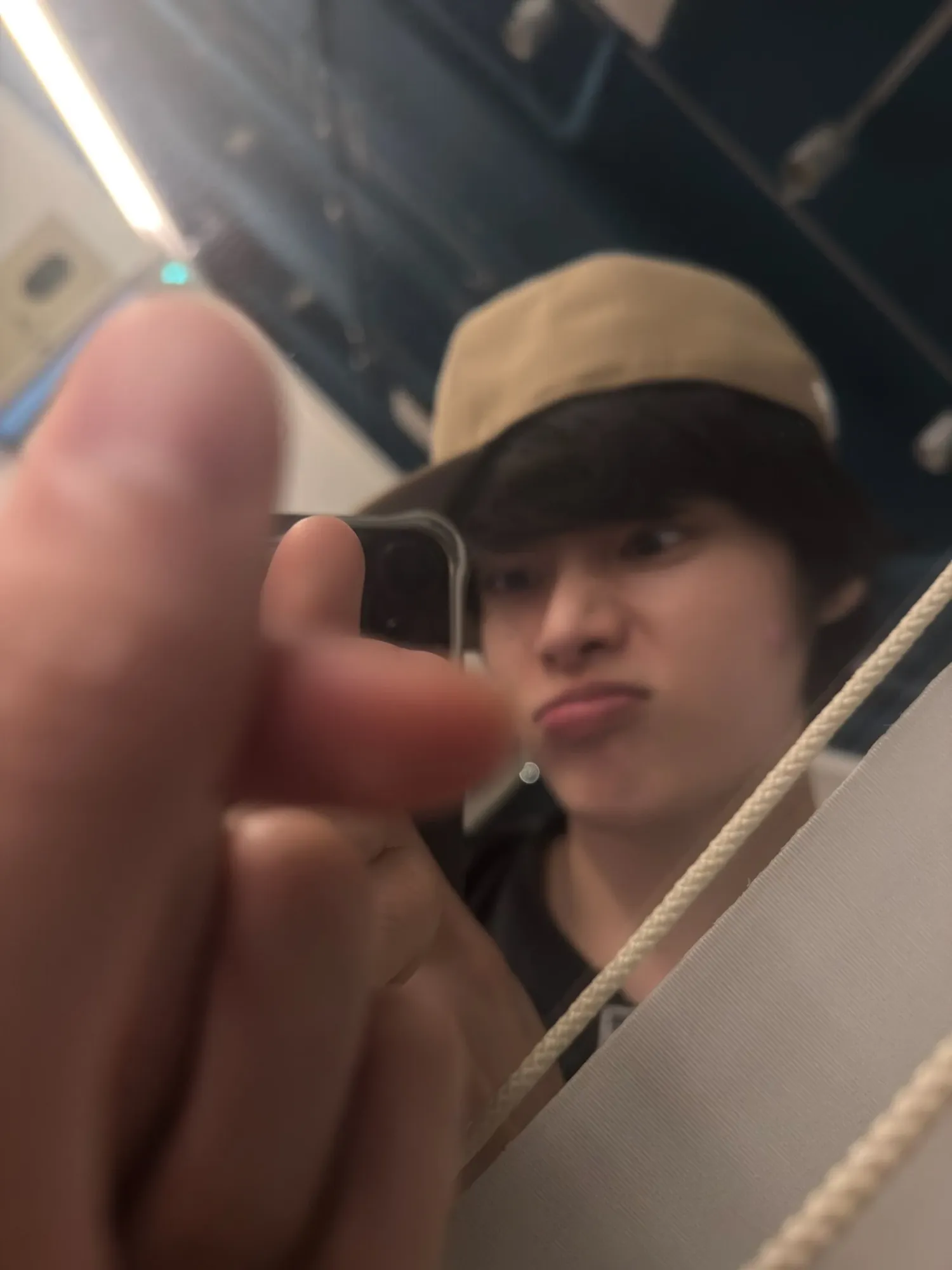 Behind-the-scenes cut of Hanbin (TEMPEST)