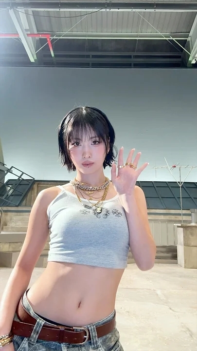 A moment captured by Momo (TWICE)'s fan