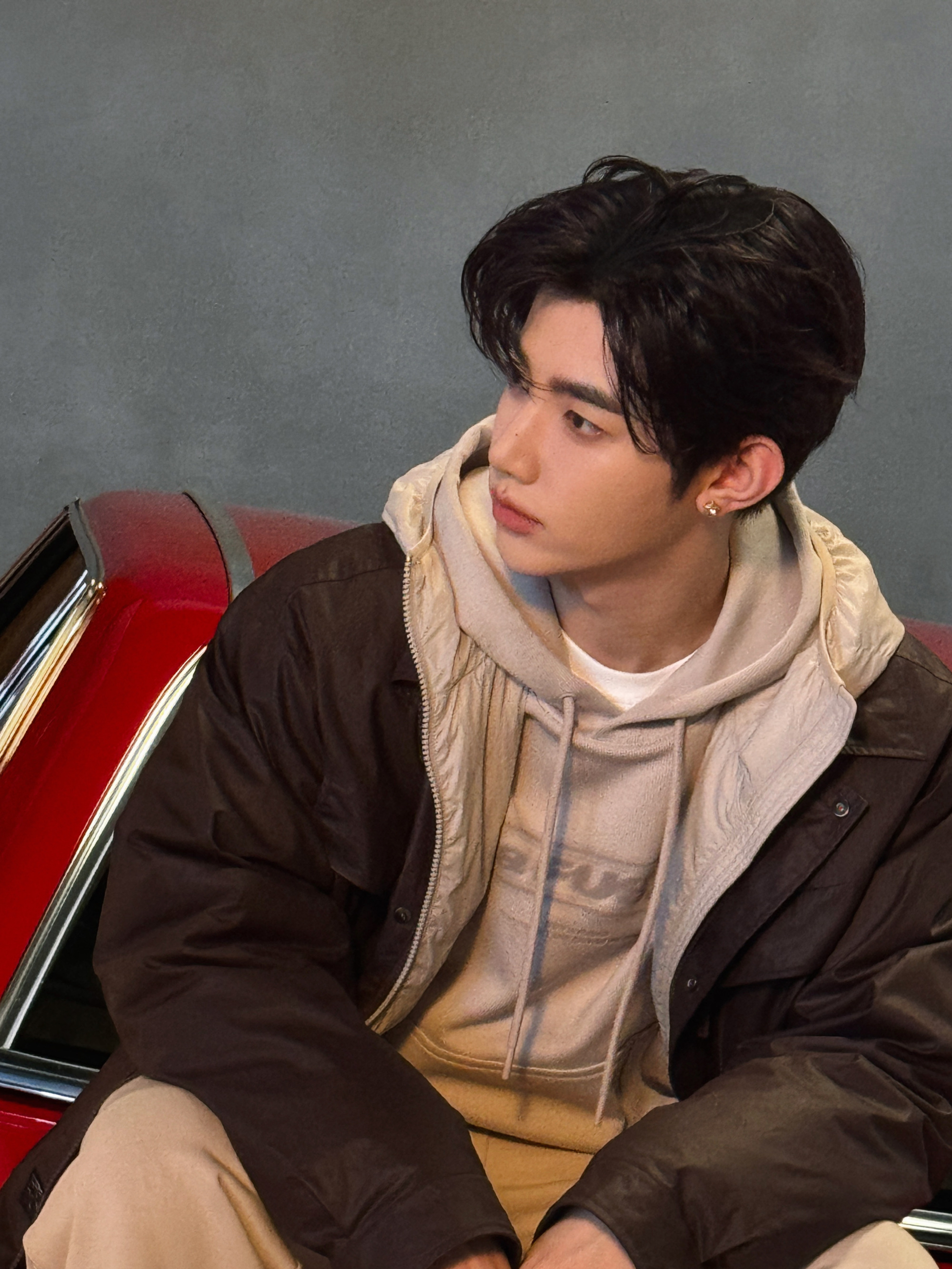 Behind-the-scenes cut of Zhang Hao (ZEROBASEONE)