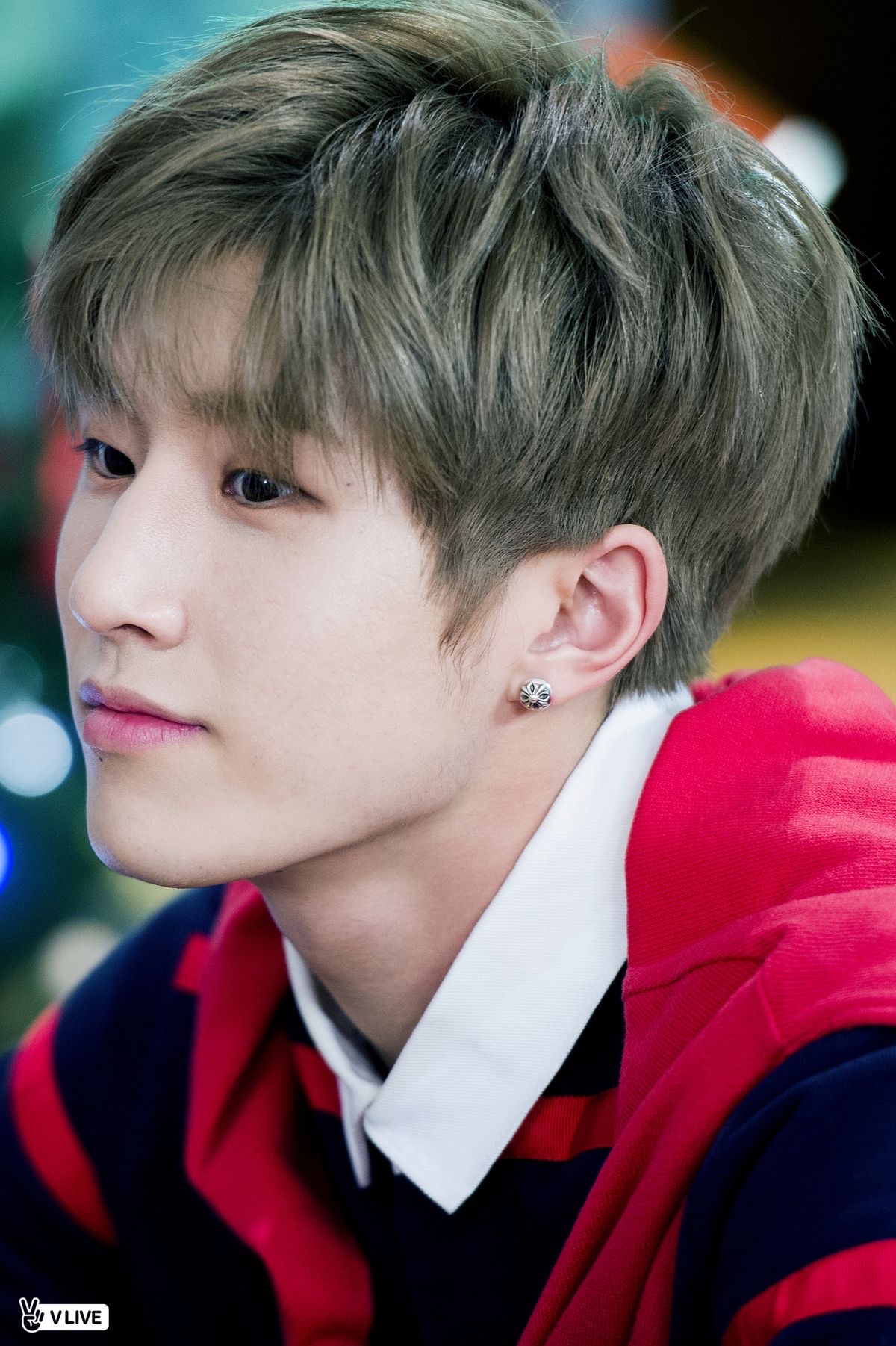Latest photo of Jinjin (ASTRO)