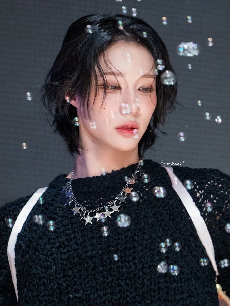 A moment captured by Rui (XLOV)'s fan