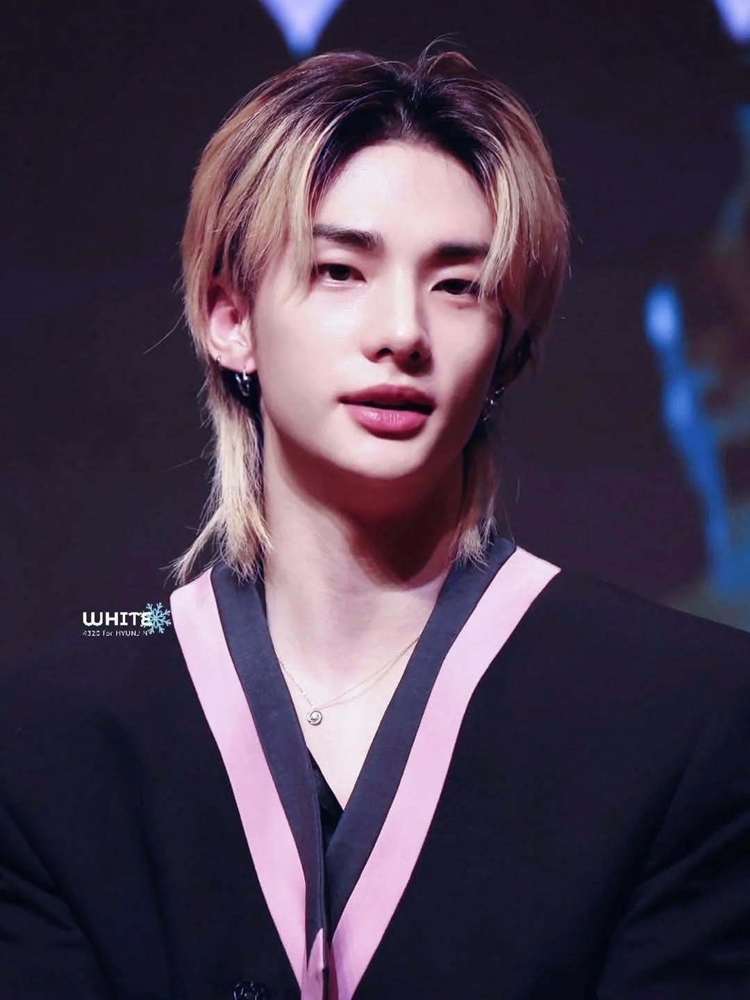 Latest photo of Hyunjin (Stray Kids)