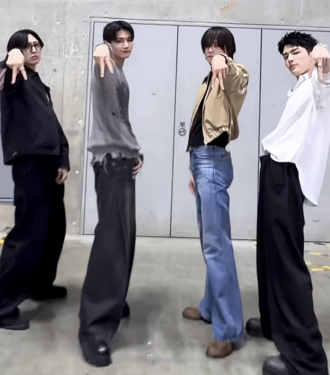 Latest photo of Jo (&TEAM)