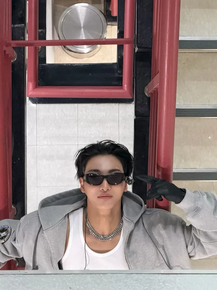 Behind-the-scenes cut of Seonghwa (ATEEZ)