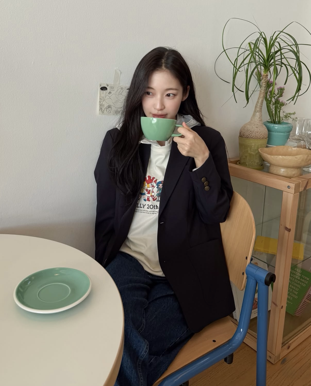 A moment captured by Arin (OH MY GIRL)'s fan