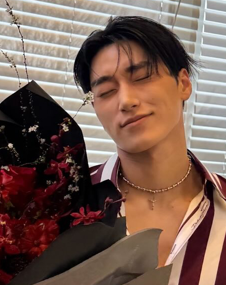 A moment captured by San (ATEEZ)'s fan