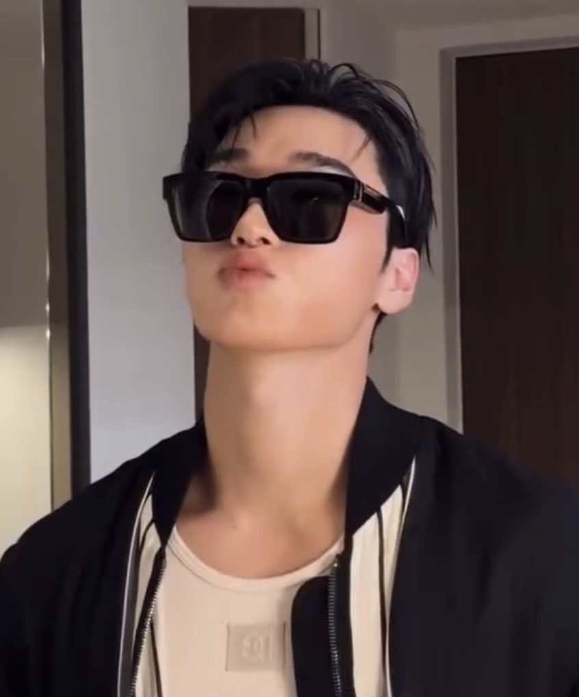 Behind-the-scenes cut of San (ATEEZ)