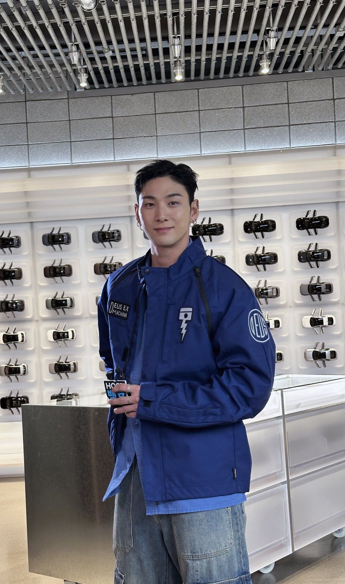 백호의 비하인드 컷