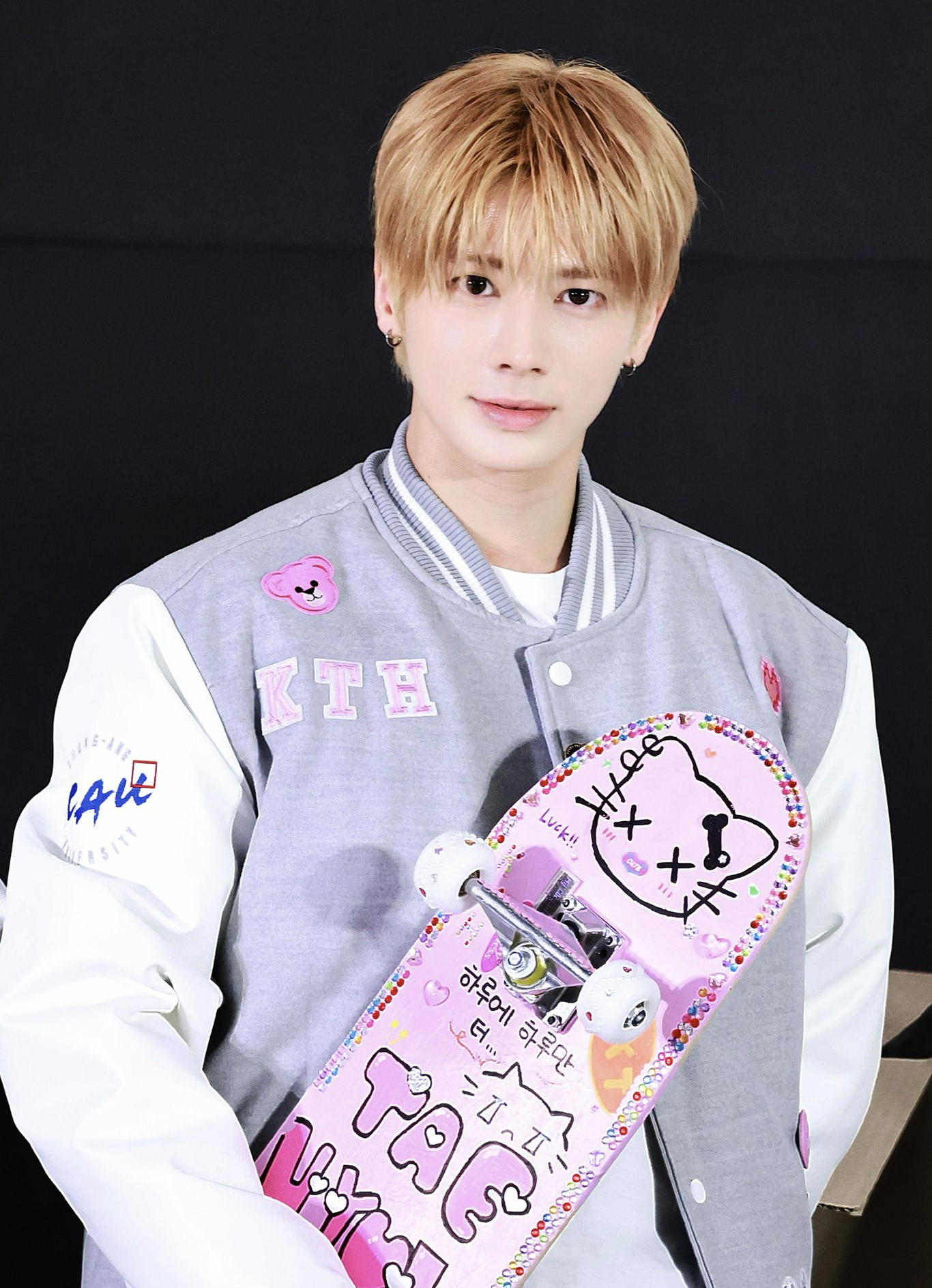 太顯 (TOMORROW X TOGETHER)的最新活動照片