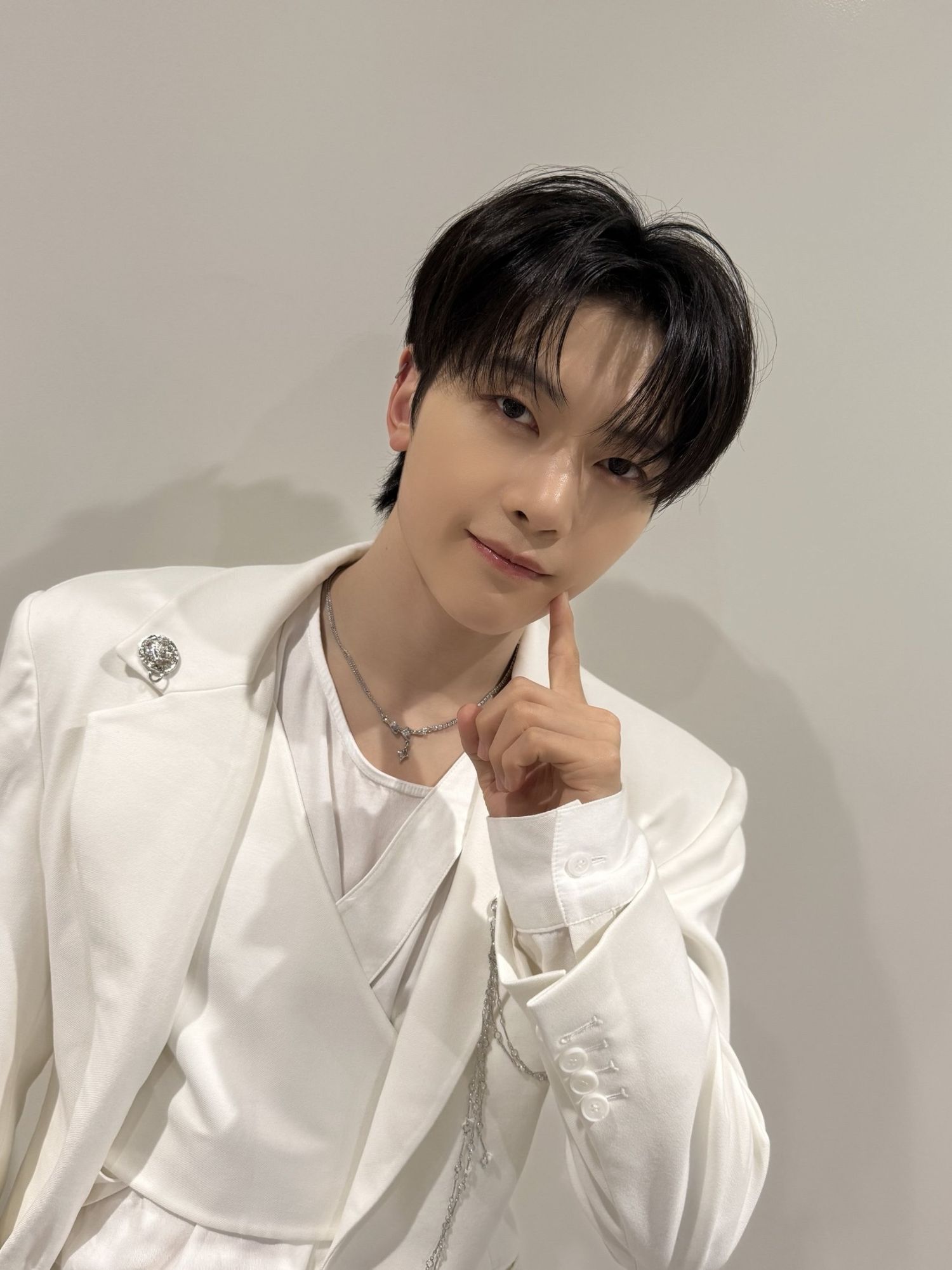 Recent activity shot of Seok Matthew (ZEROBASEONE)