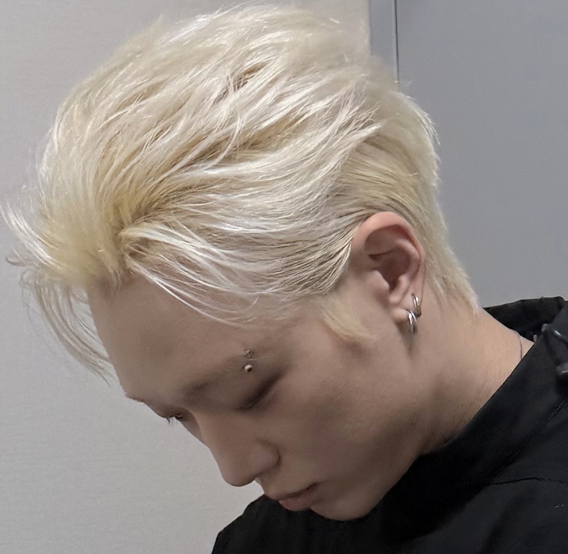 Recent activity shot of BOBBY (iKON)