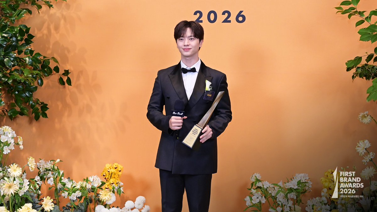 A moment captured by BTOB's fan