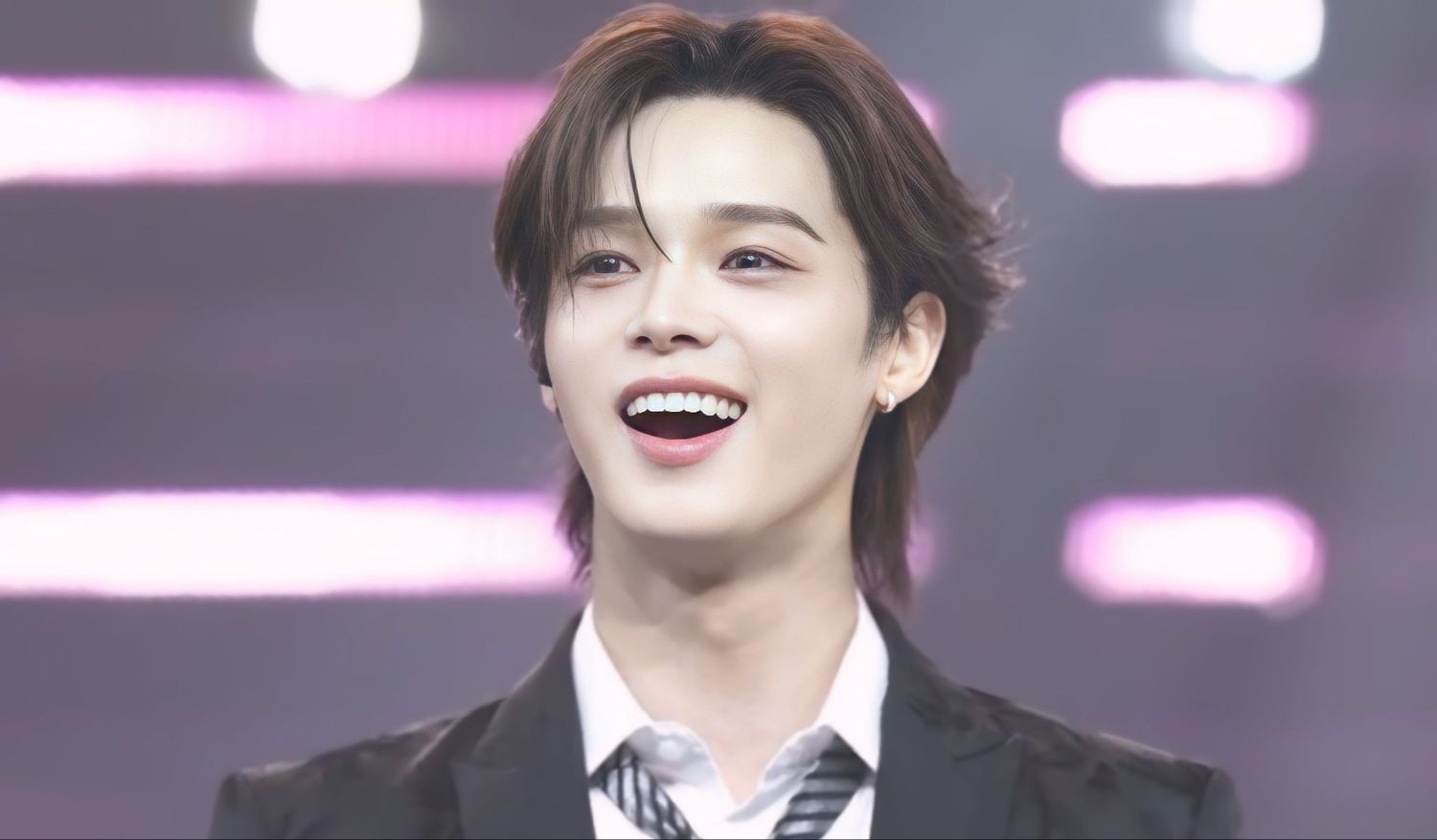 Latest photo of K (&TEAM)