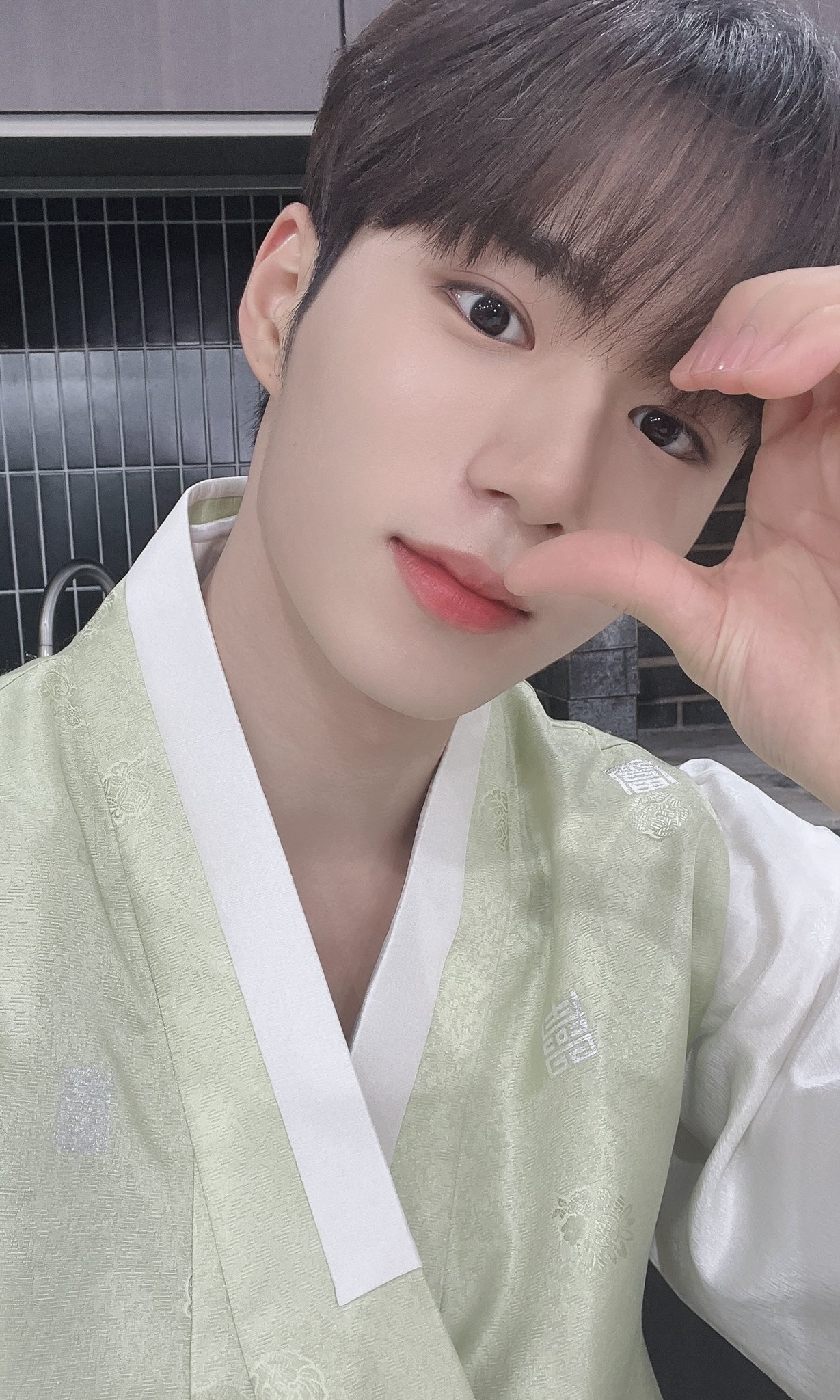 The most beloved wallpaper among Kim Junseo (ALPHA DRIVE ONE)'s fans