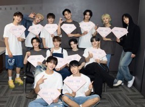 Behind-the-scenes cut of Dino (SEVENTEEN)