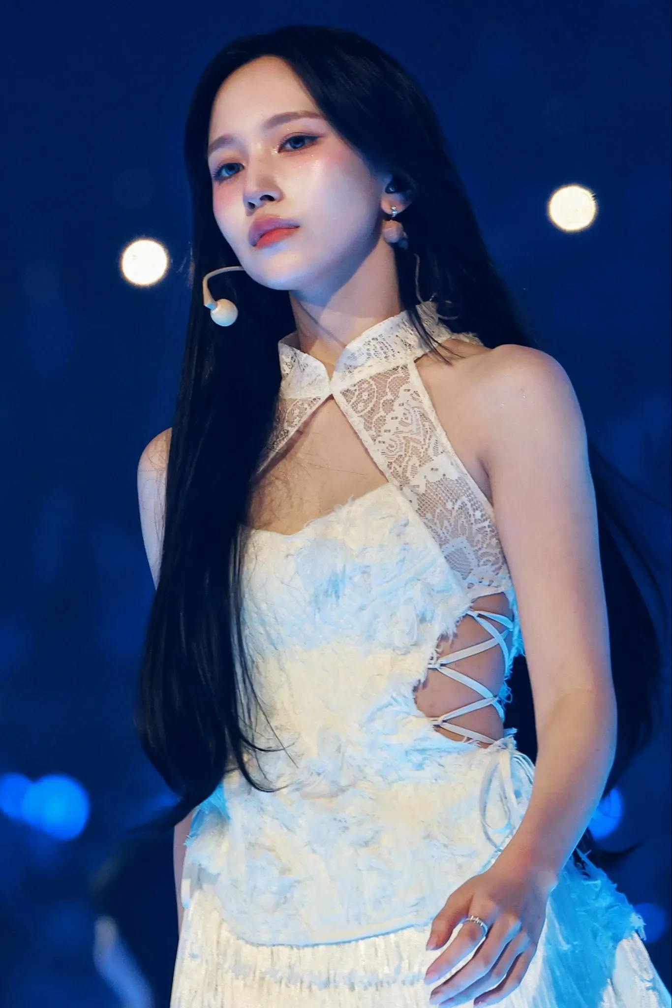 Momen yang diabadikan oleh penggemar Mina (TWICE)