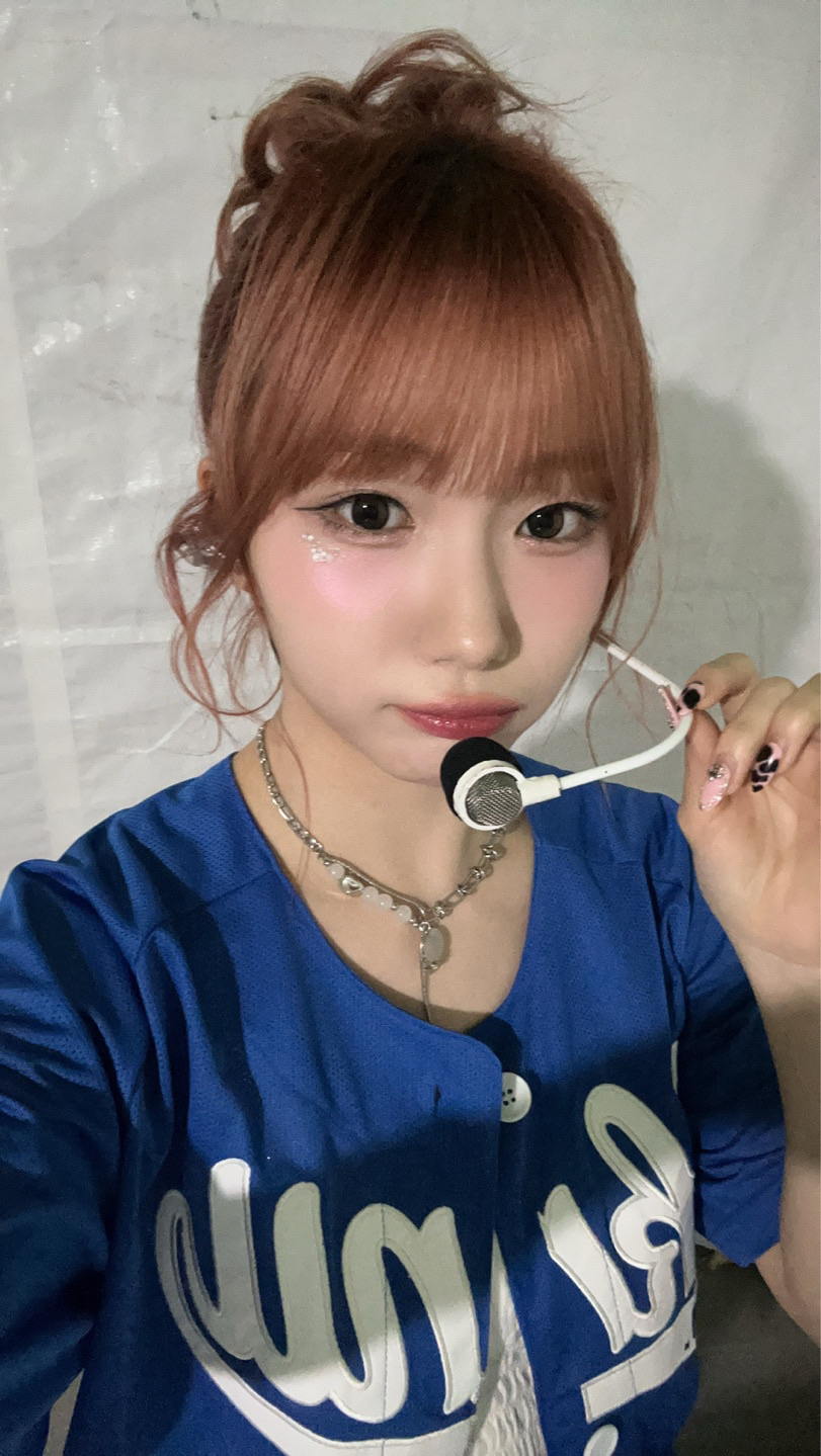 A heartfelt wallpaper shared by Seo Youngeun (Kep1er)'s fans