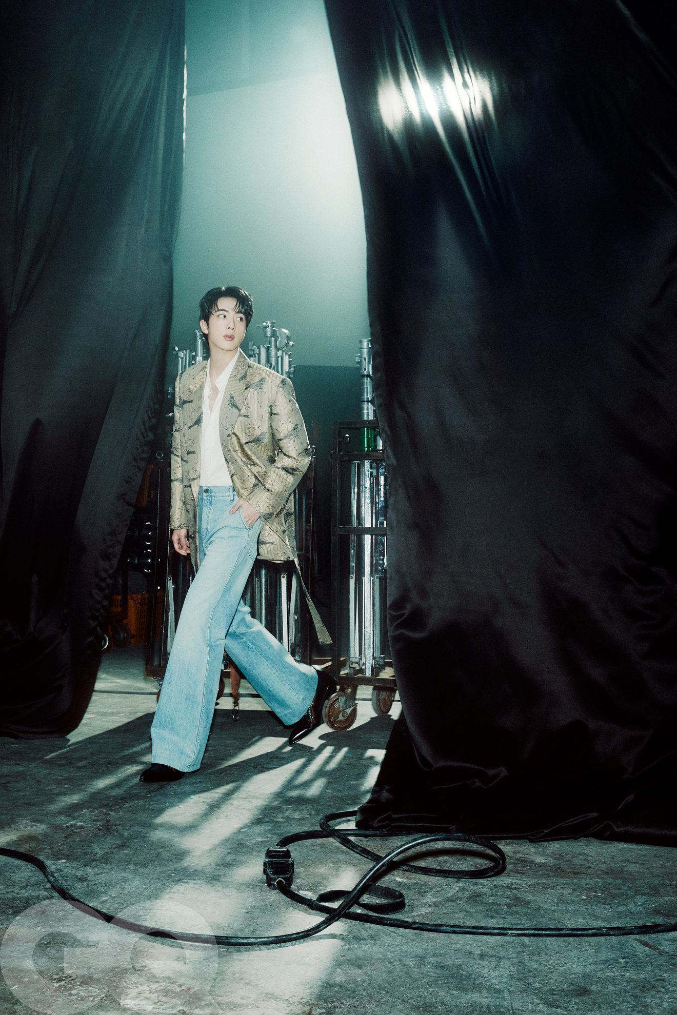 진 (방탄소년단) 최근 활동샷