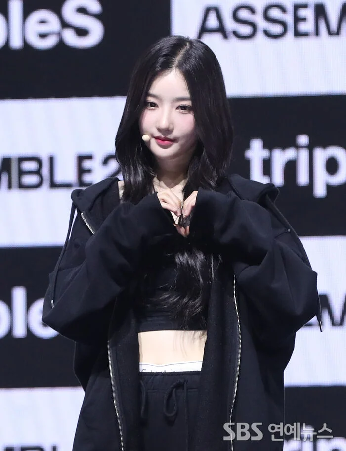 Behind-the-scenes cut of Kim Yooyeon (tripleS)