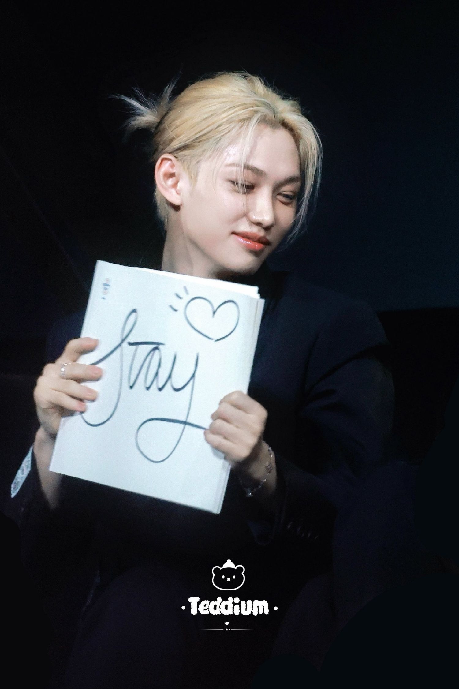 Recent activity shot of Felix (Stray Kids)