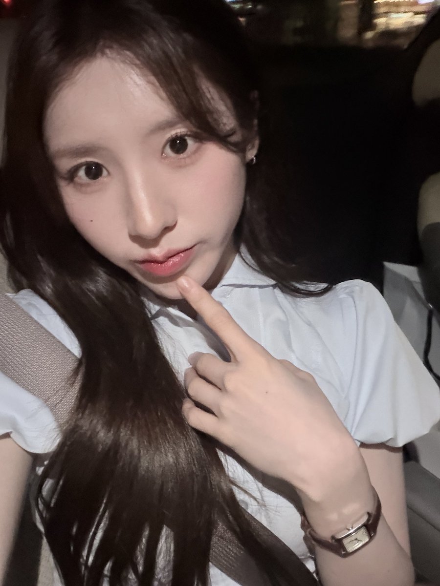 Behind-the-scenes cut of HeeJin (ARTMS)