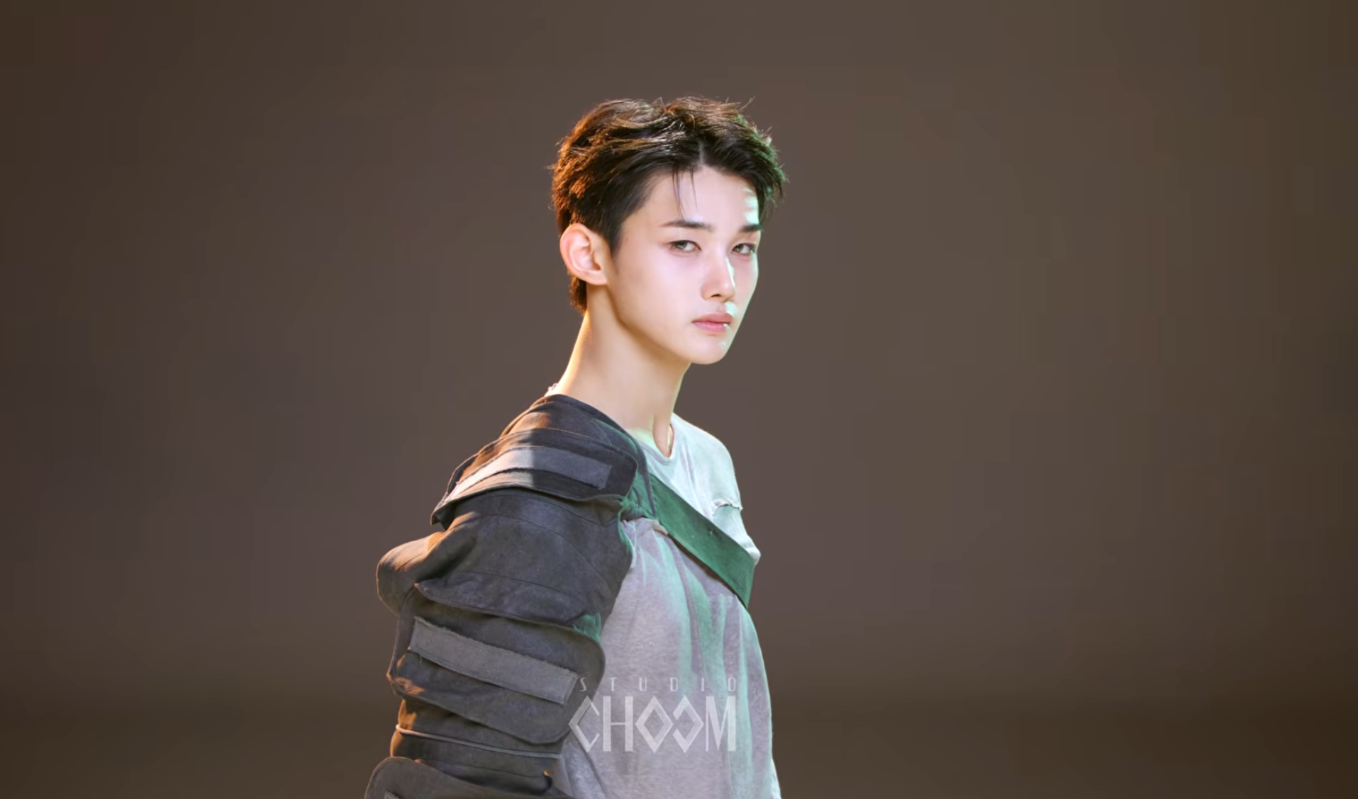 Behind-the-scenes cut of Jo (&TEAM)