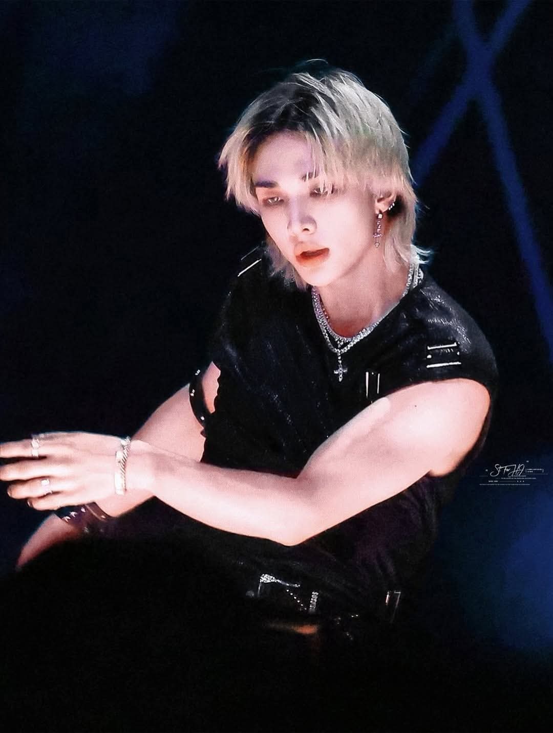 Latest photo of Hyunjin (Stray Kids)