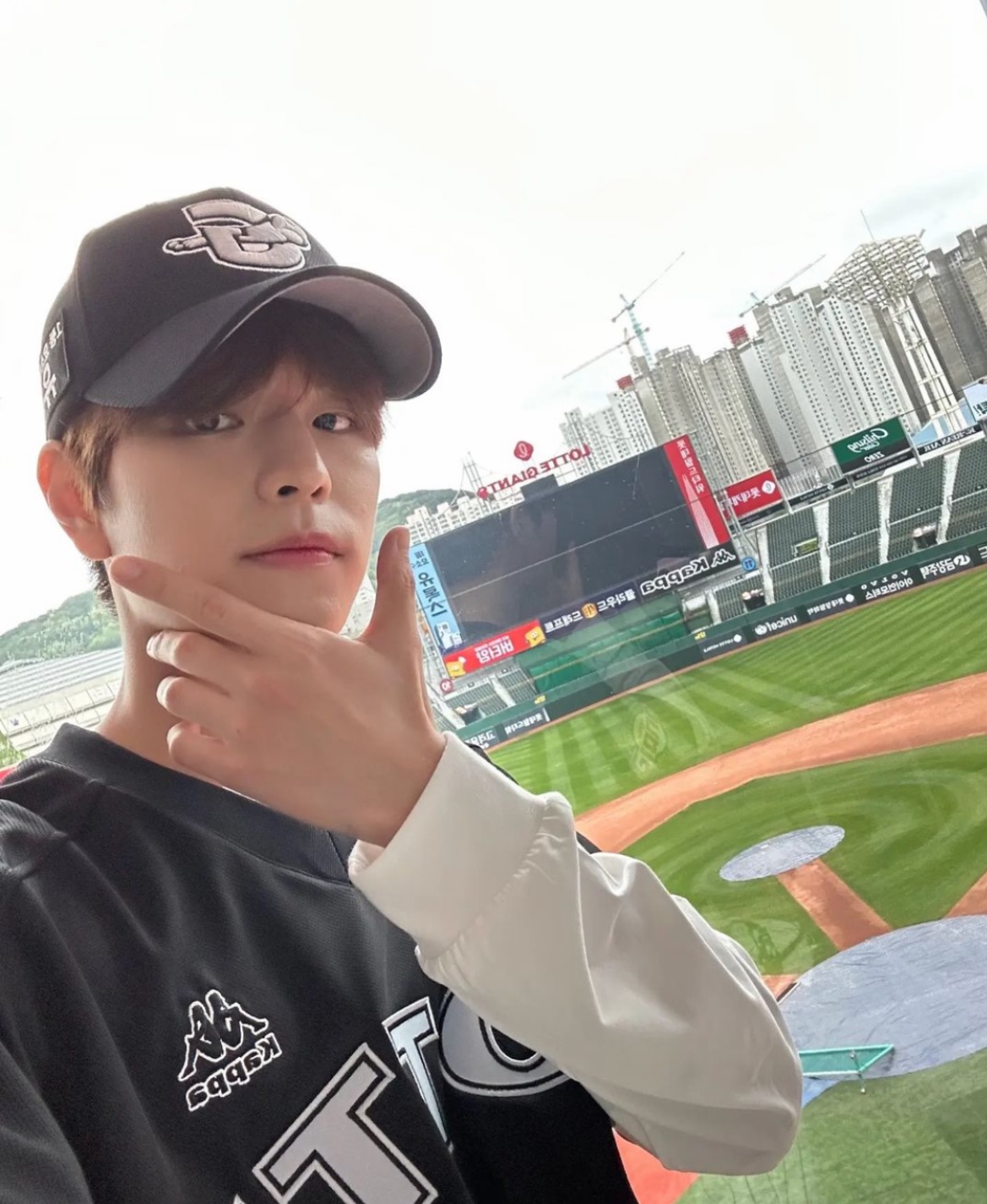 Latest photo of Seungmin (Stray Kids)