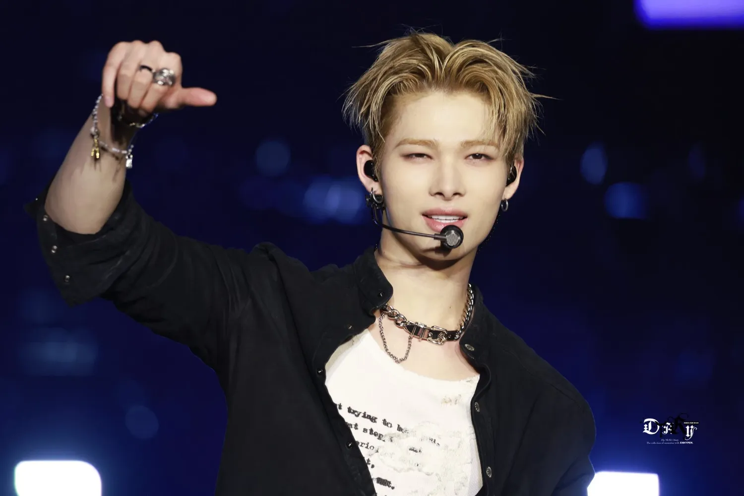 Foto aktivitas terbaru NI-KI (ENHYPEN)