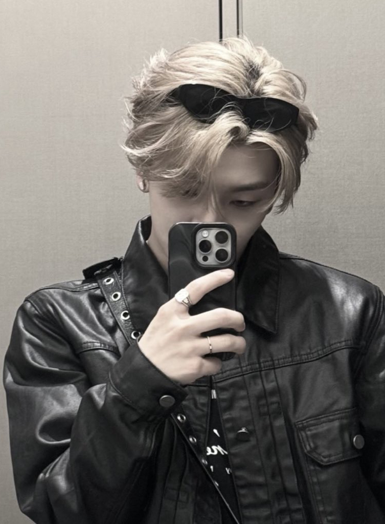 Behind-the-scenes cut of He Xinlong (ALPHA DRIVE ONE)