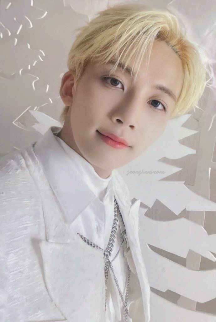 Recent activity shot of Jeonghan (SEVENTEEN)