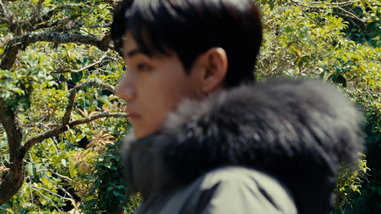 뷔 (방탄소년단)의 최신 사진