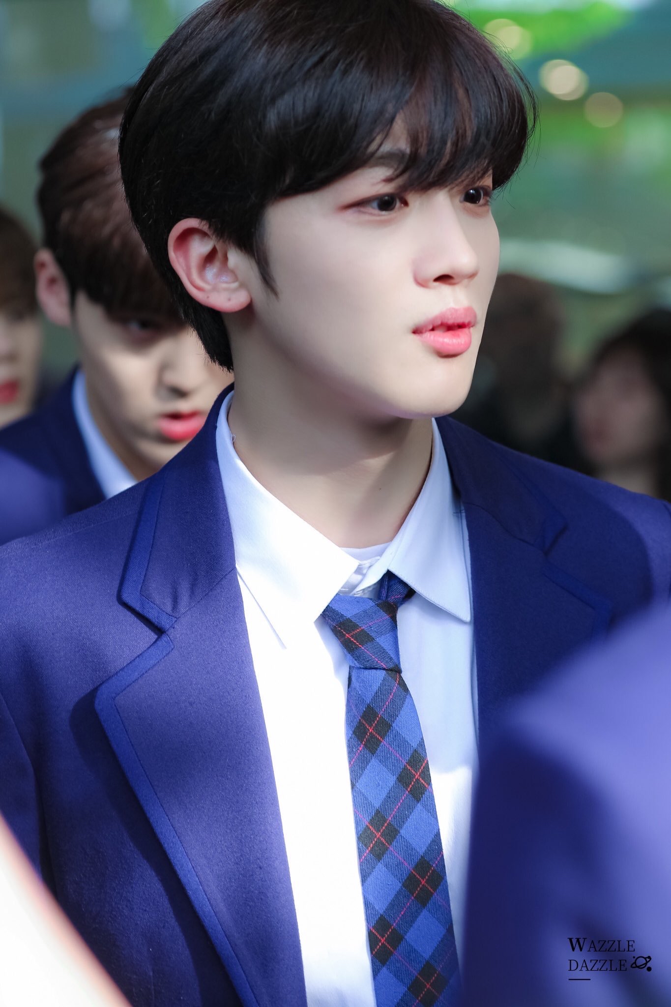 A moment captured by Kim Yohan (WEi)'s fan