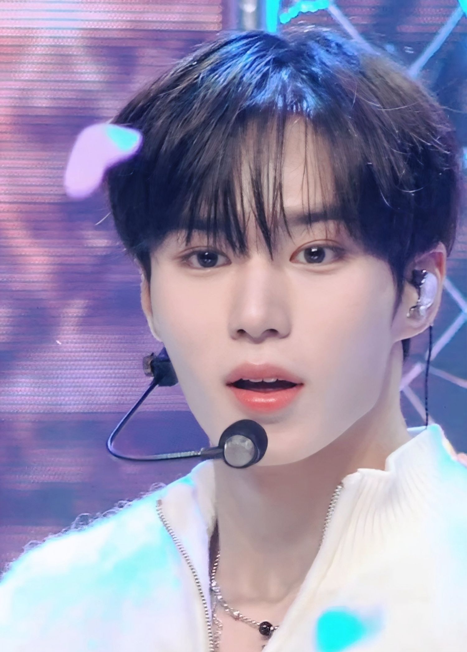 Latest photo of Kim Junseo (ALPHA DRIVE ONE)