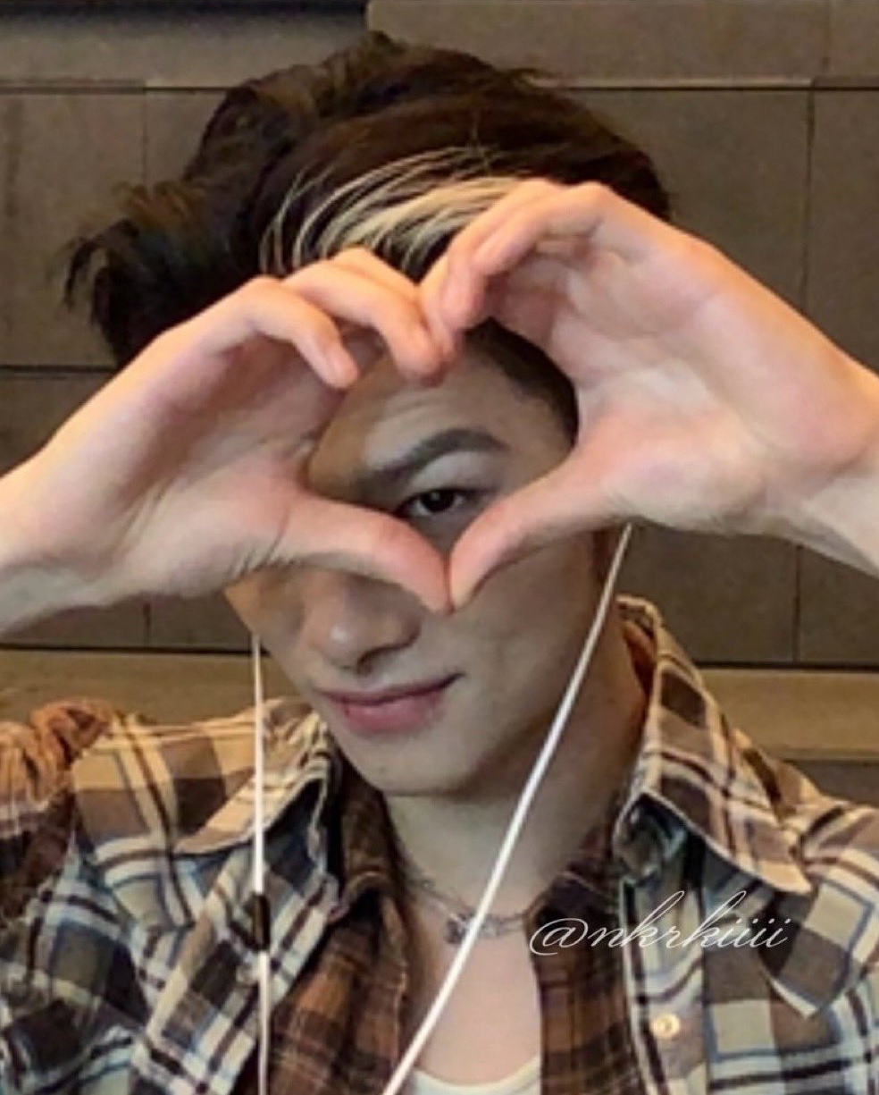 A moment captured by NI-KI (ENHYPEN)'s fan