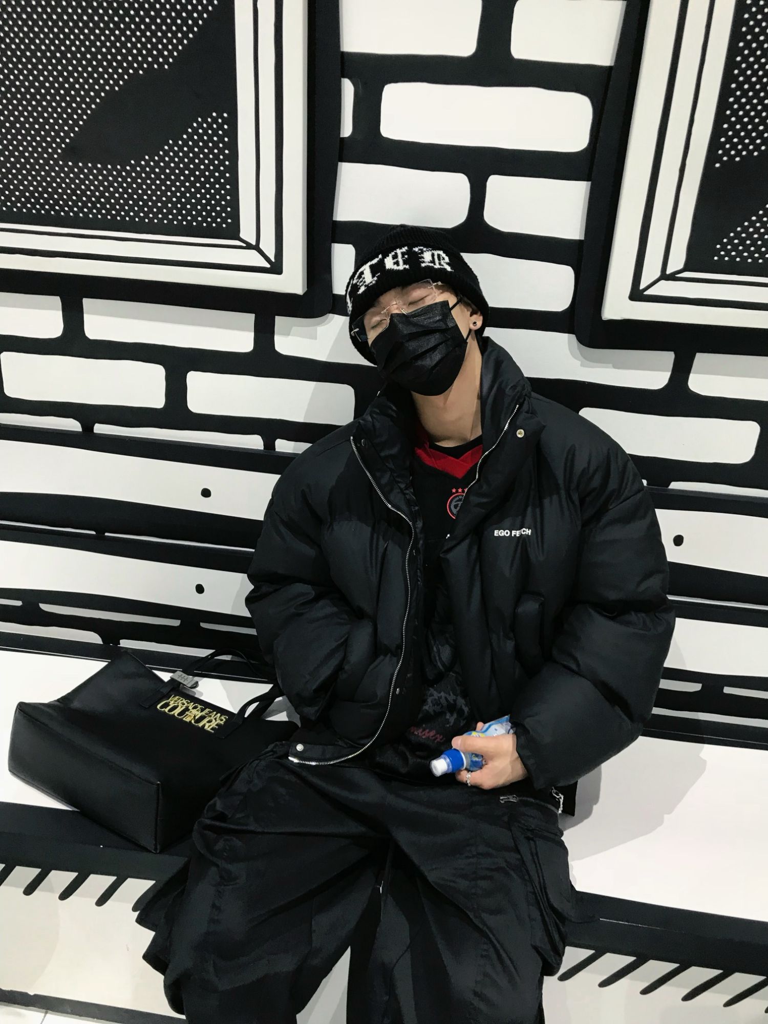 Behind-the-scenes cut of He Xinlong (ALPHA DRIVE ONE)