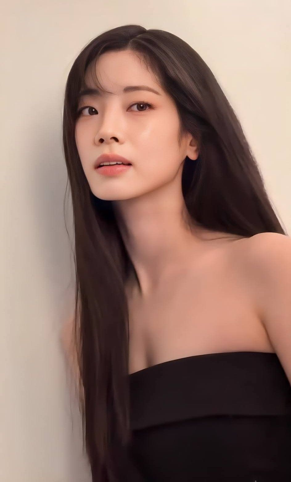 Fandom-recommended wallpaper image of Dahyun (TWICE)