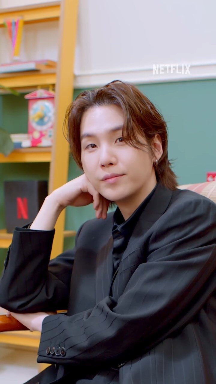 A heartfelt wallpaper shared by SUGA (BTS)'s fans