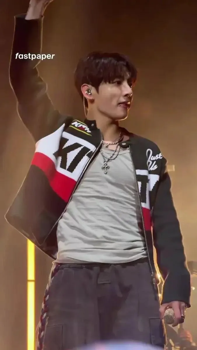 The most beloved wallpaper among Jungkook (BTS)'s fans