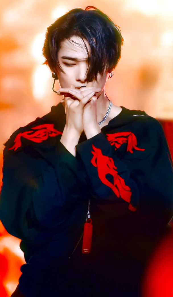 A heartfelt wallpaper shared by NI-KI (ENHYPEN)'s fans