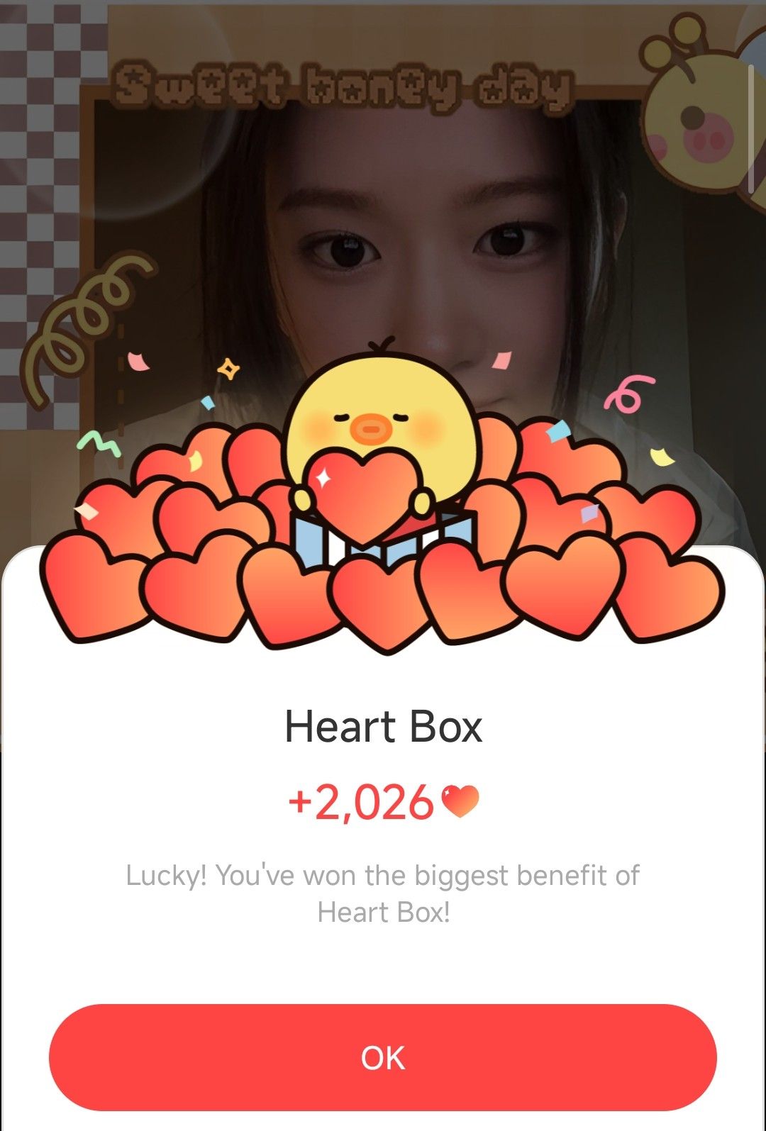 A moment captured by An Yujin (IVE)'s fan