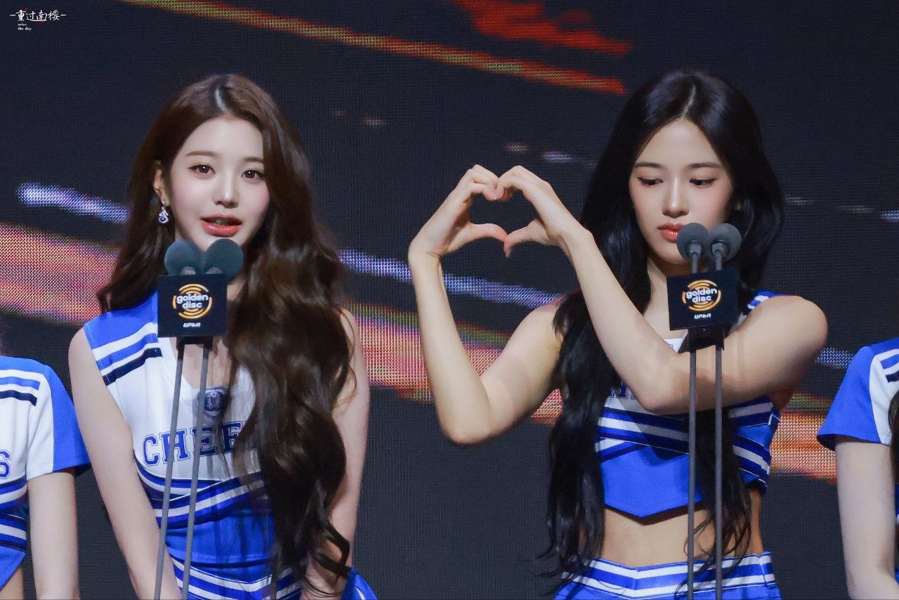 안유진 (IVE) 최근 활동샷