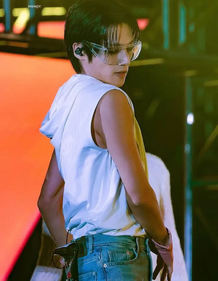 友榮 (ATEEZ)的幕後花絮